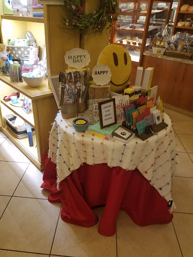 Breakfast Restaurant «Kneaders Bakery & Cafe», reviews and photos, 1105 Sergeant Jon Stiles Dr, Highlands Ranch, CO 80129, USA