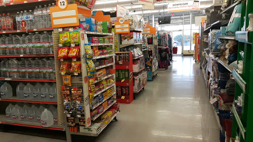 Dollar Store «FAMILY DOLLAR», reviews and photos, 2740 Valwood Pkwy #138, Farmers Branch, TX 75234, USA