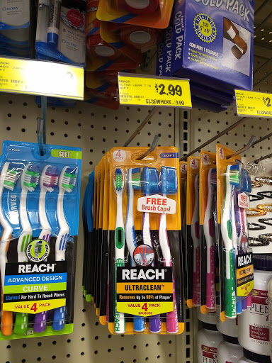 Grocery Store «Grocery Outlet Bargain Market», reviews and photos, 426 W Harder Rd, Hayward, CA 94544, USA