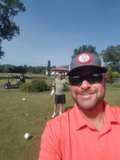 Golf Course «Twin Oaks Golf & Plantation Club», reviews and photos, 450 E 43rd St, Covington, KY 41015, USA