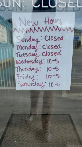 Hair Salon «So Fly Hair Salon», reviews and photos, 903 SW Coast Hwy, Newport, OR 97365, USA