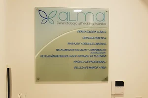 Alma Dermatología y Medicina Estética image