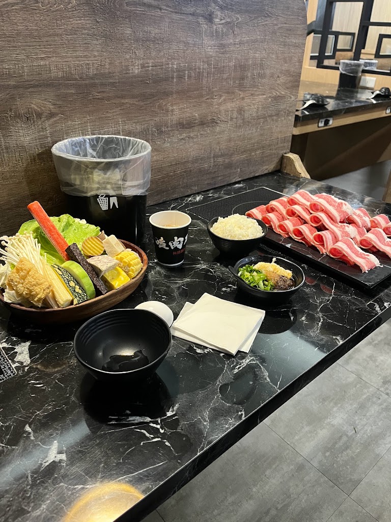 嗑肉石鍋金城店-金門火鍋餐廳鍋物美食推薦 石頭火鍋涮涮鍋 的照片