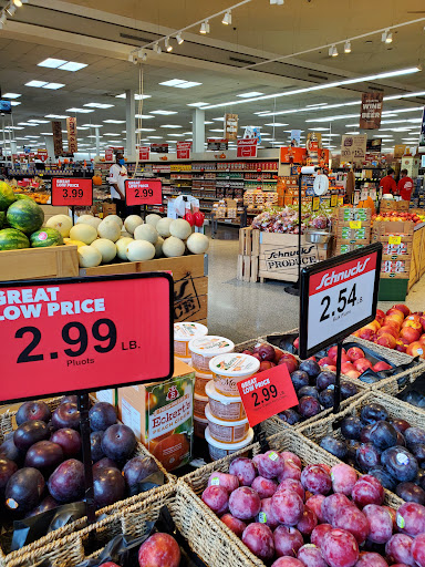 Grocery Store «Schnucks», reviews and photos, 2665 N Illinois St, Swansea, IL 62226, USA