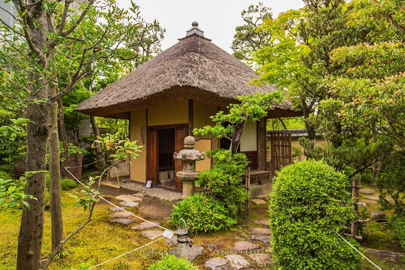 八幡市立松花堂庭園・美術館