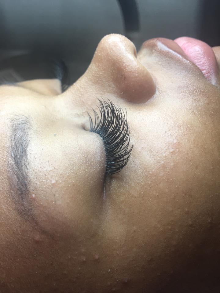 Edna's Boutique and Beauty Bar LLC & Eyelash Extensions BHAM 35210