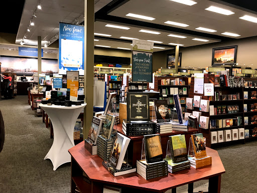Religious Goods Store «Deseret Book», reviews and photos, 1076 S 750 E, Orem, UT 84097, USA