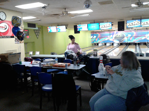 Bowling Alley «La Ru Bowling Lanes», reviews and photos, 2443 Alexandria Pike, Highland Heights, KY 41076, USA