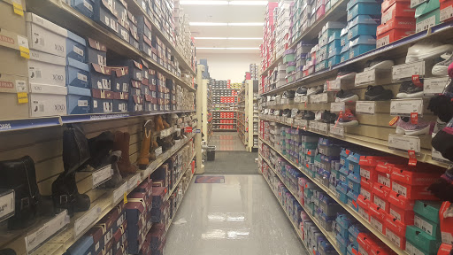 Sporting Goods Store «Academy Sports + Outdoors», reviews and photos, 4261 NW 63rd St, Oklahoma City, OK 73116, USA