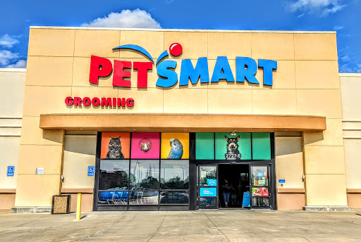 Pet Supply Store «PetSmart», reviews and photos, 2727 Iowa St e, Lawrence, KS 66046, USA