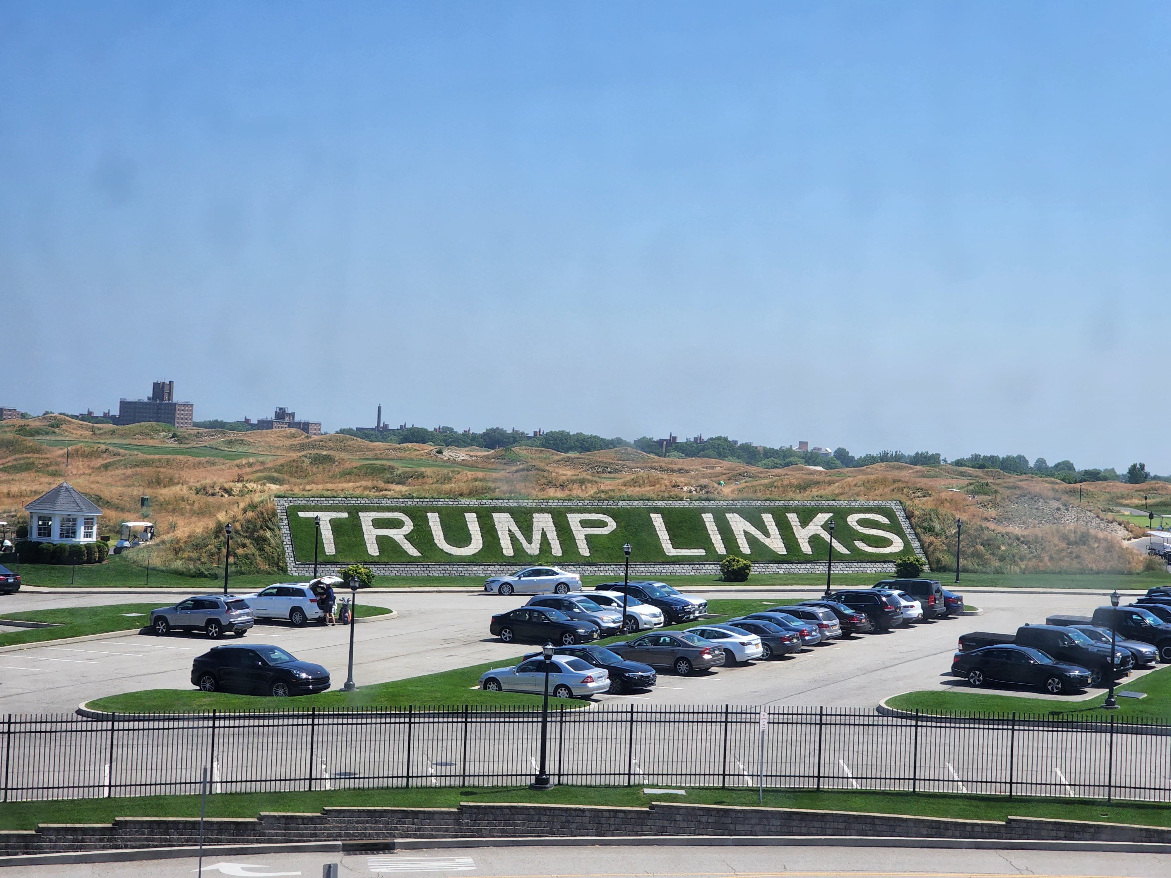 Picture of a place: Trump Golf Links at Ferry Point