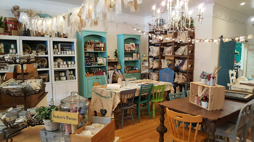 Used Furniture Store «knot too shabby», reviews and photos, 177 N Glendora Ave, Glendora, CA 91741, USA