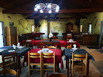 Atmosphère du Restaurant Auberge Jolibois à Saint-Méard-de-Gurçon - n°5