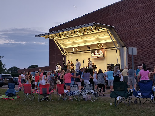 Recreation Center «Jack E. Kirksey Livonia Community Recreation Center», reviews and photos, 15100 Hubbard, Livonia, MI 48154, USA