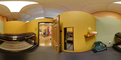 Beauty Salon «The Cutting Edge Salon», reviews and photos, 811 N 12th St, Murray, KY 42071, USA