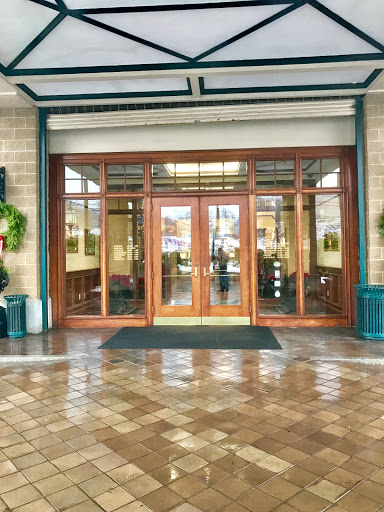 Jewelry Store «Barmakian Jewelers», reviews and photos, 300 Daniel Webster Hwy, Nashua, NH 03060, USA