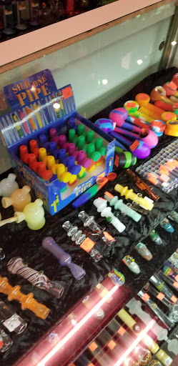 Tobacco Shop «Pow Wow Tobacco Accessories & Nvlts», reviews and photos, 217 N 23rd St B, McAllen, TX 78501, USA