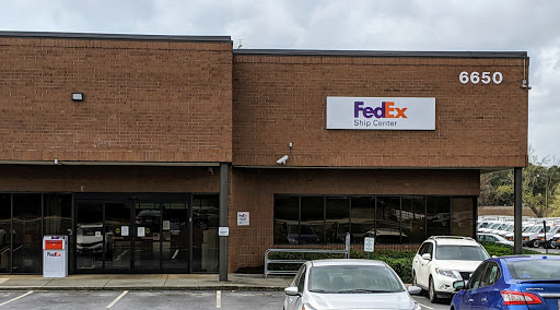 Shipping and Mailing Service «FedEx Ship Center», reviews and photos, 6650 Corners Industrial Ct NW, Norcross, GA 30092, USA