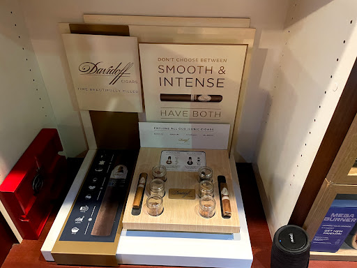 Tobacco Shop «Old Virginia Tobacco Co», reviews and photos, 5860 Kingstowne Ctr # 160, Alexandria, VA 22315, USA