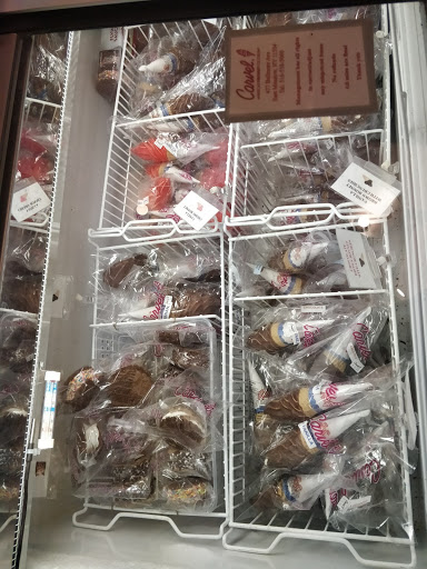 Ice Cream Shop «Carvel», reviews and photos, 477 Bellmore Ave, East Meadow, NY 11554, USA