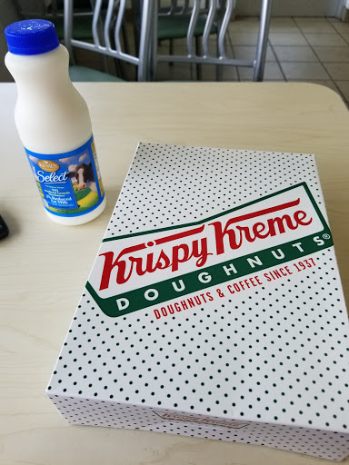 Bakery «Krispy Kreme Doughnuts», reviews and photos, 2900 S 108th St, Milwaukee, WI 53227, USA