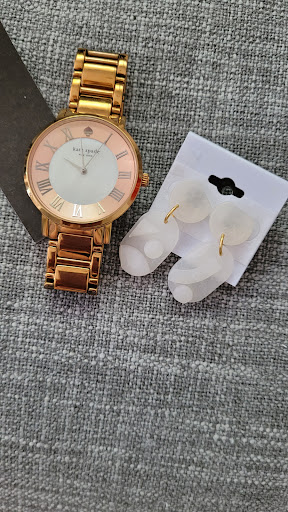 Consignment Shop «Fifis Fine Resale Apparel», reviews and photos, 1000 W Main St #1B, Durham, NC 27701, USA