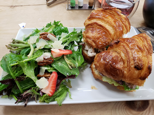 Florist «Classics Flowers and Confections», reviews and photos, 10069 Valley View St, Cypress, CA 90630, USA