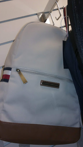 Department Store «Marshalls», reviews and photos, 5720 Lakewood Towne Center Blvd SW, Lakewood, WA 98499, USA