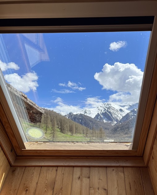 Au gré des 4 saisons à Molines-en-Queyras (Hautes-Alpes 05)