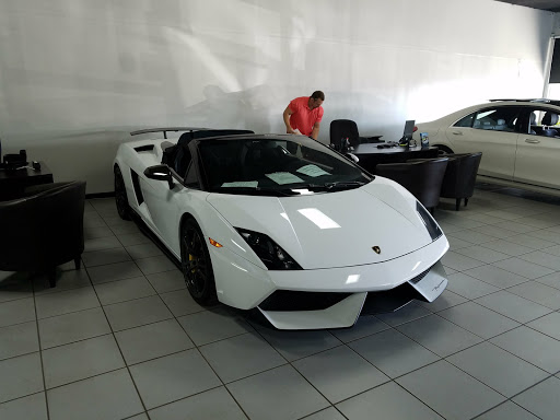 Used Car Dealer «Discovery Auto Center», reviews and photos, 10536 N Florida Ave, Tampa, FL 33612, USA