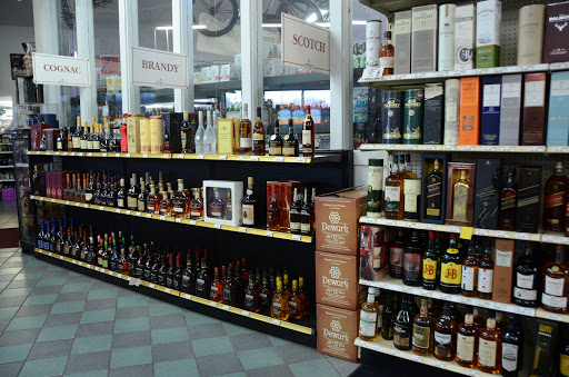 Liquor Store «Paris West Wood Wines & Liquor», reviews and photos, 1220 W Wood St, Paris, TN 38242, USA