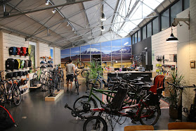 Casa de Ciclistas - Santos World Store - Woom Store