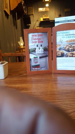 American Restaurant «Cracker Barrel Old Country Store», reviews and photos, 2421 Old Country Inn Dr, Caseyville, IL 62232, USA