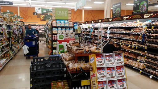 Grocery Store «Kroger», reviews and photos, 26300 Crocker Blvd, Harrison Charter Township, MI 48045, USA