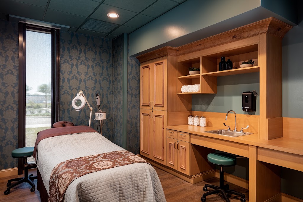 Brownwood Spa and Salon 32163