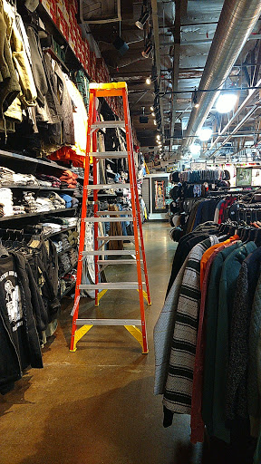 Clothing Store «Zumiez», reviews and photos, 461 S Fork Ave SW, North Bend, WA 98045, USA
