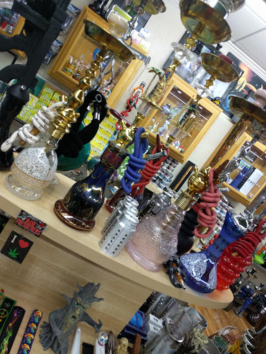 Tobacco Shop «Vape & Smoke Shop - Pines», reviews and photos, 2072 N University Dr, Pembroke Pines, FL 33024, USA