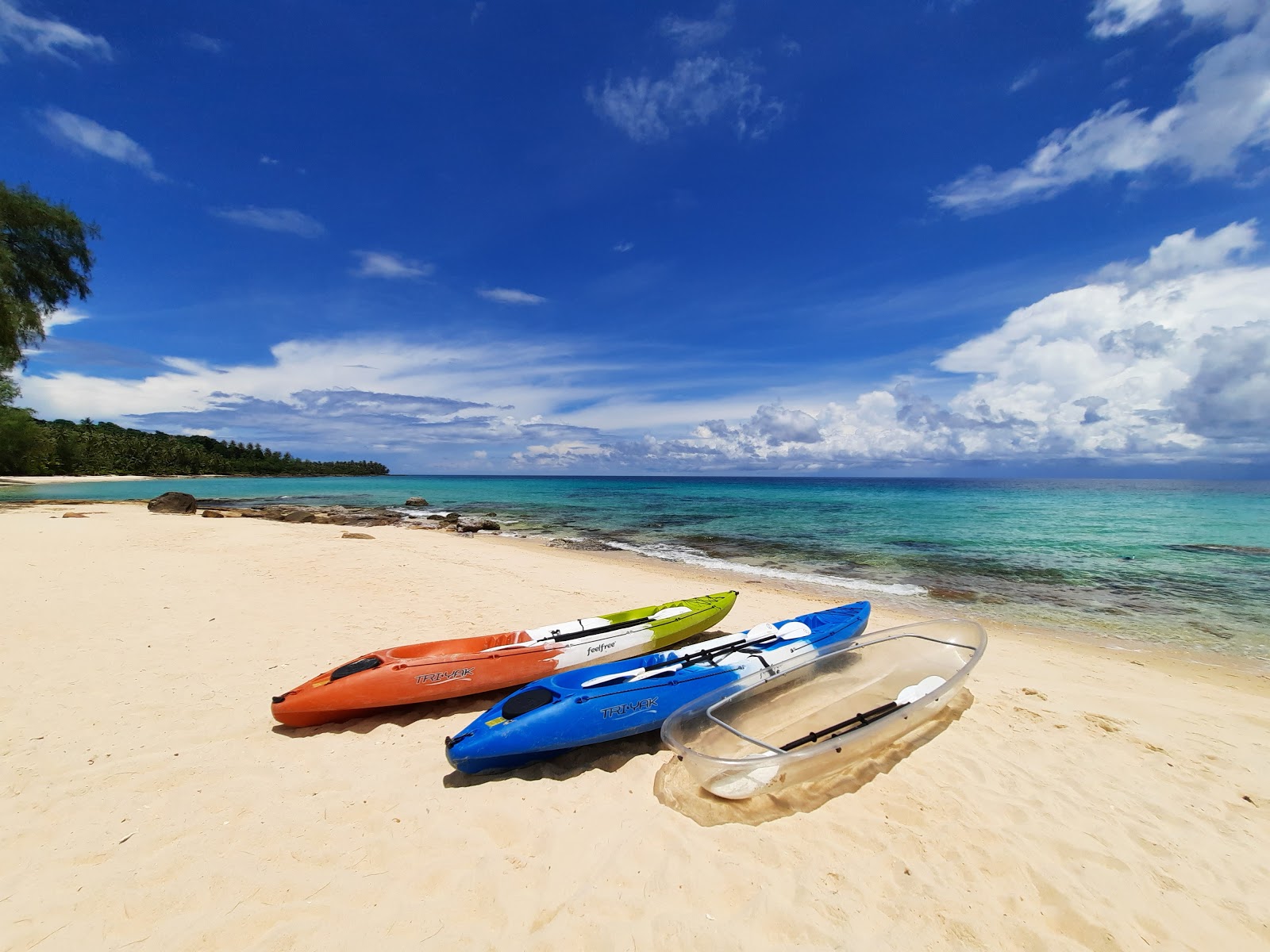 Takhian Beach'in fotoğrafı - Çocuklu aile gezginleri için önerilir