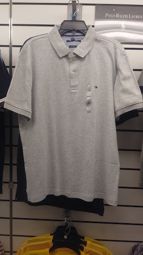 Shopping Mall «North Andover Mall», reviews and photos, 350 Winthrop Ave, North Andover, MA 01845, USA