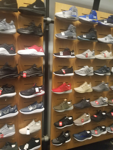 Shopping Mall «Neshaminy Mall», reviews and photos, 707 Neshaminy Mall, Bensalem, PA 19020, USA