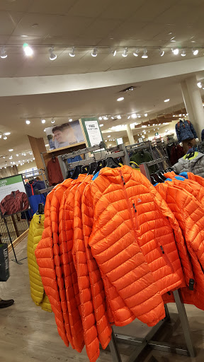 Clothing Store «L.L. Bean», reviews and photos, 8095 Tysons Corner Center, McLean, VA 22102, USA