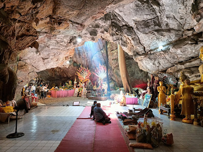ถ้ำดาวเขาแก้ว Dao Khao Kaeo Cave