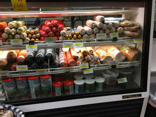 Grocery Store «Good Neighbor Store», reviews and photos, 4107 SE 82nd Ave, Portland, OR 97266, USA