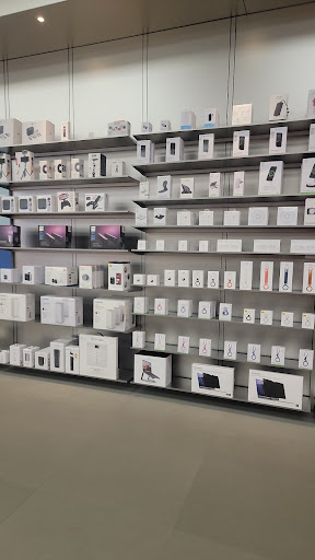 Computer Store «Apple Stonestown», reviews and photos, 3251 20th Ave, San Francisco, CA 94132, USA