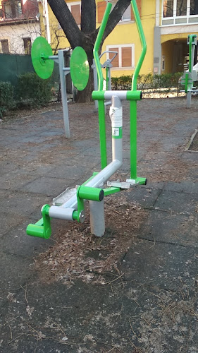 Comentarii opinii despre Kültéri kondipark (Street workout)