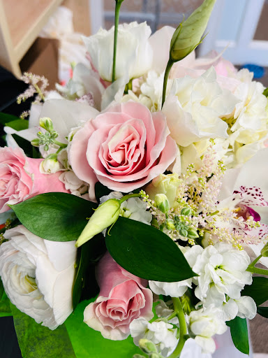 Florist «Posies of Wellesley», reviews and photos, 158 E Central St, Natick, MA 01760, USA