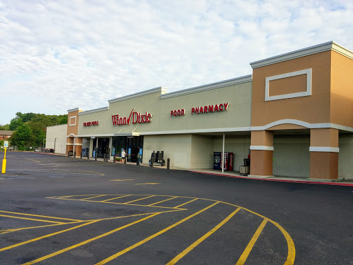 Grocery Store «Winn-Dixie», reviews and photos, 701 E Main St, Prattville, AL 36067, USA