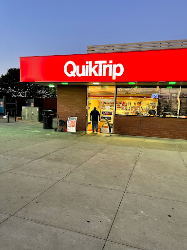 Gas Station «QuikTrip», reviews and photos, 401 E Wintergreen Rd, Hutchins, TX 75141, USA