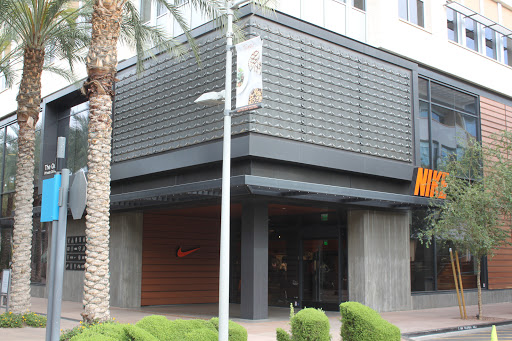 Clothing Store «Nike Scottsdale», reviews and photos, 15147 N Scottsdale Rd #180, Scottsdale, AZ 85254, USA