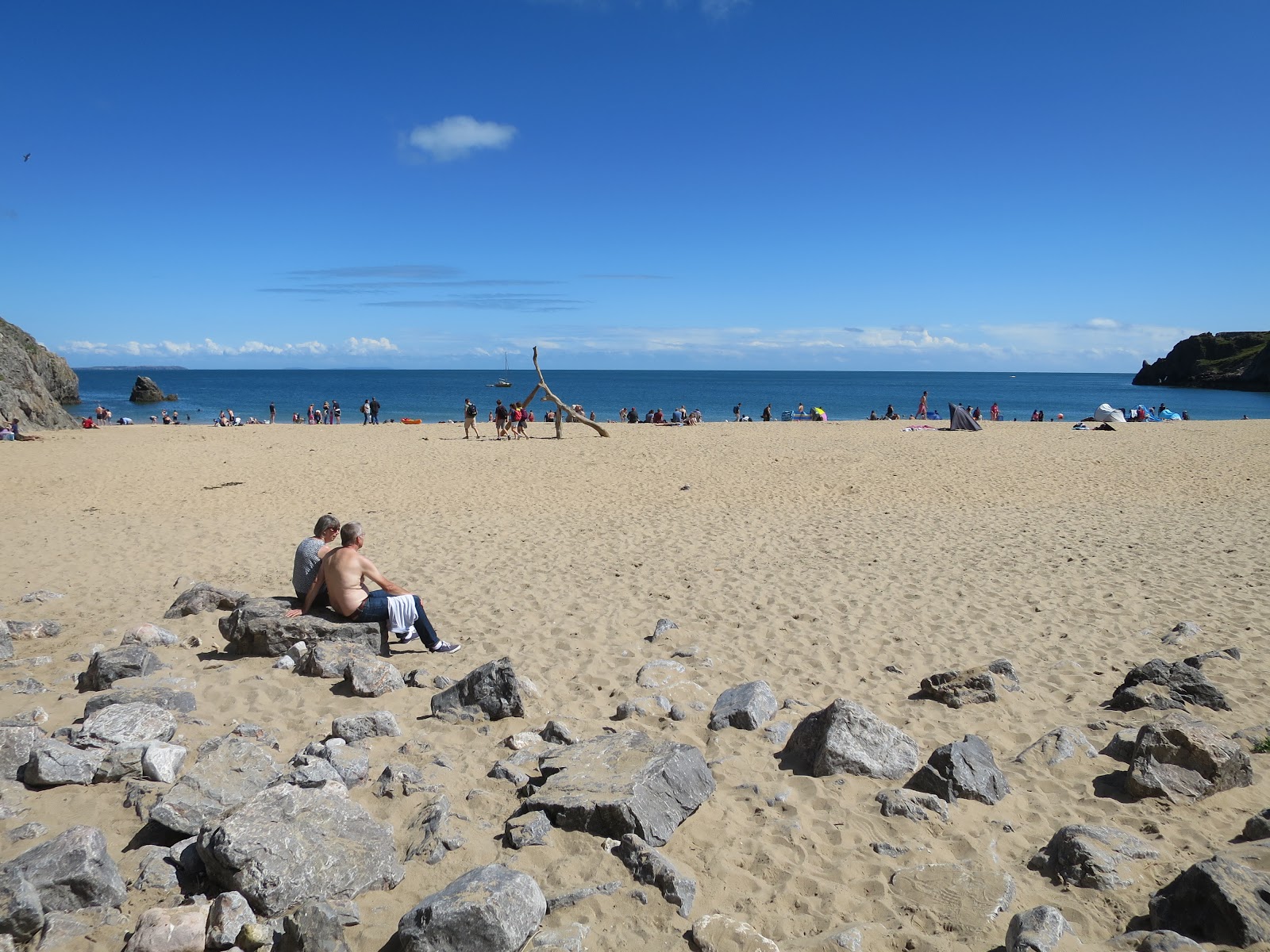 Barafundle Bay beach的照片 具有非常干净级别的清洁度